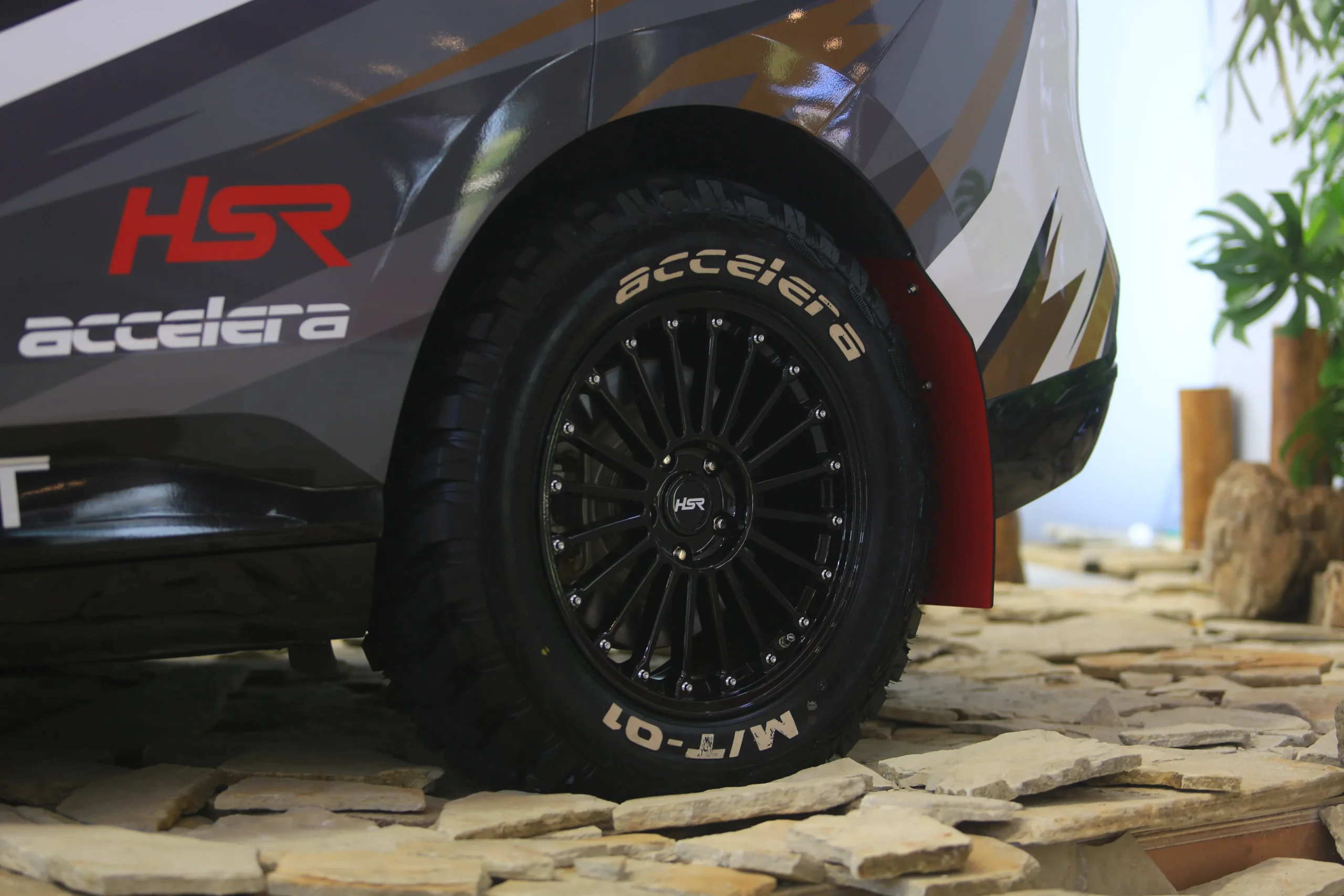 GAC HYPTEC HT Modifikasi Rally Dakar Look (7)