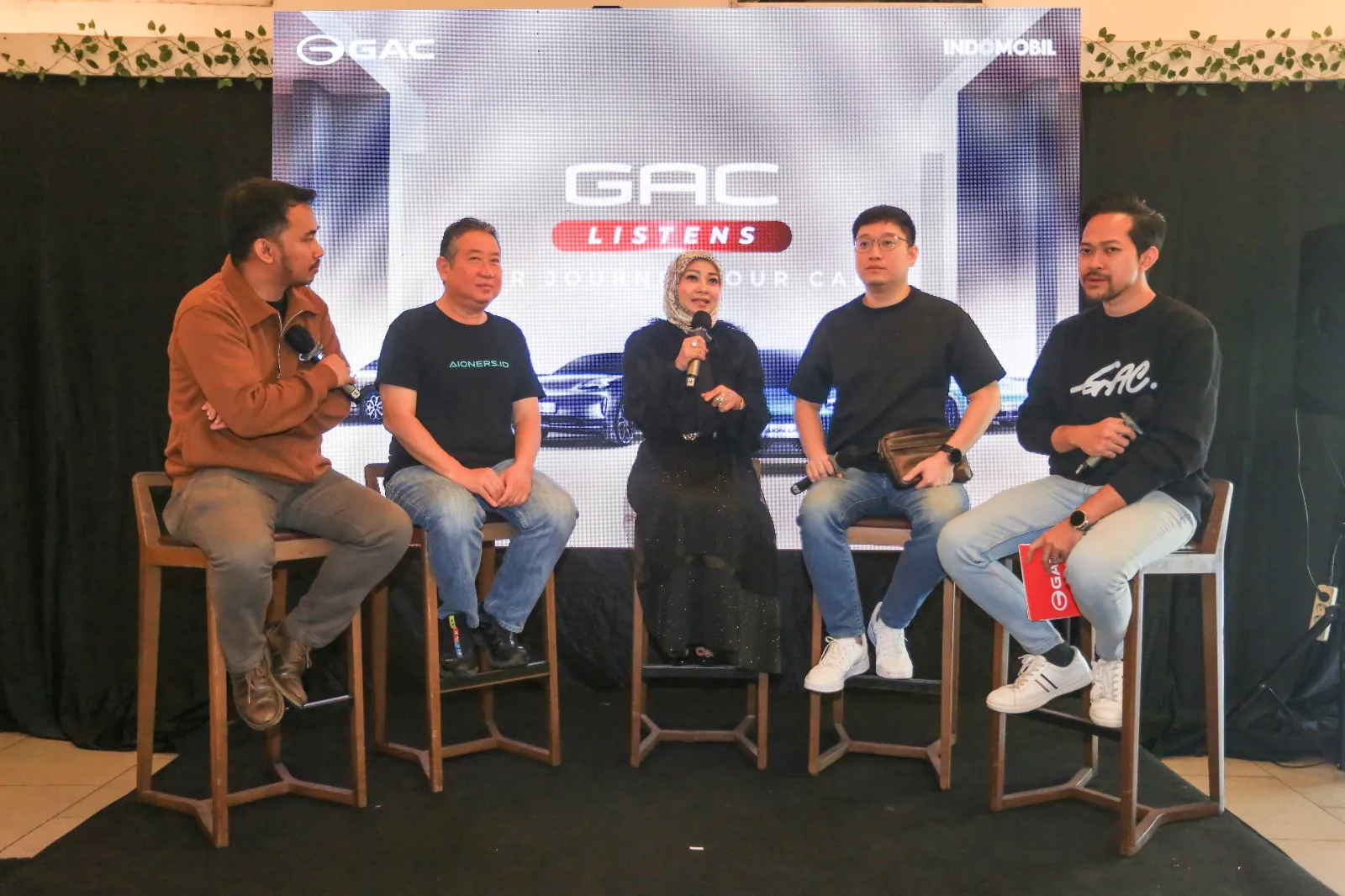 Sesi tanya jawab dan testimoni para pengguna GAC AION Indonesia